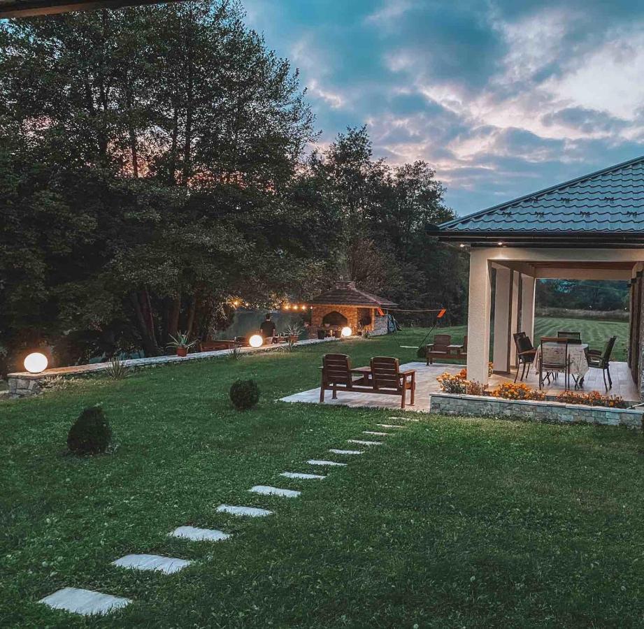 Holiday Home Green Coast Bosanska Krupa Bagian luar foto